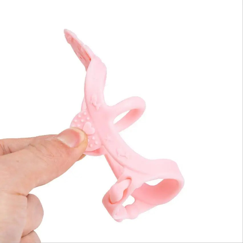 Baby Food Grade Silicone PP Training Nipple with Pig Handle – Pacifier Feeder for Milk & Fresh Fruit Nibbler
