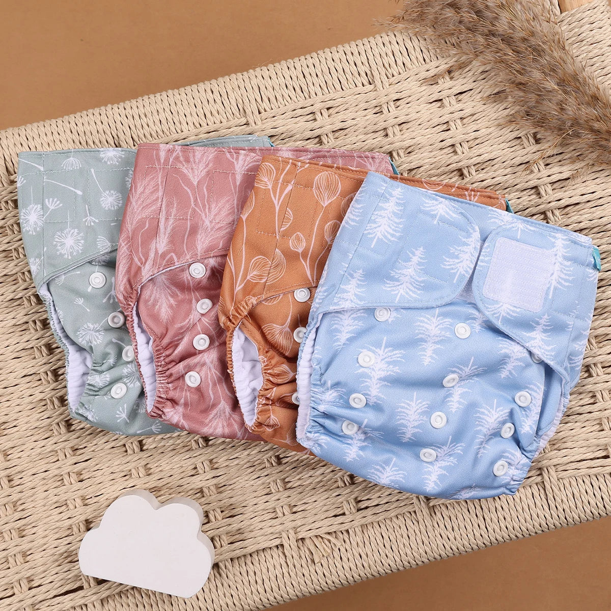 Happyflute 4Pcs/Set Eco-Friendly Reusable Baby Cloth Diapers Unisex 0-1Y Polyester Nappies Suitable for 3-15 Kg Weight