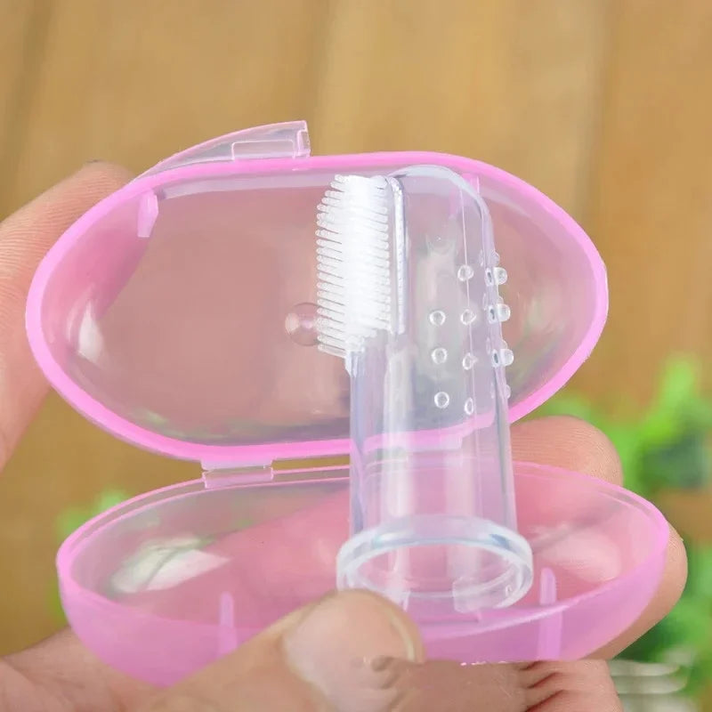 Baby Food Grade Silicone PP Training Nipple with Pig Handle – Pacifier Feeder for Milk & Fresh Fruit Nibbler