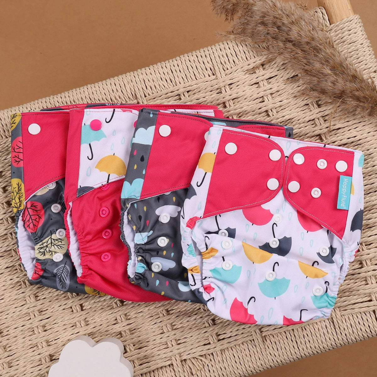 Happyflute 4Pcs/Set Eco-Friendly Reusable Baby Cloth Diapers Unisex 0-1Y Polyester Nappies Suitable for 3-15 Kg Weight