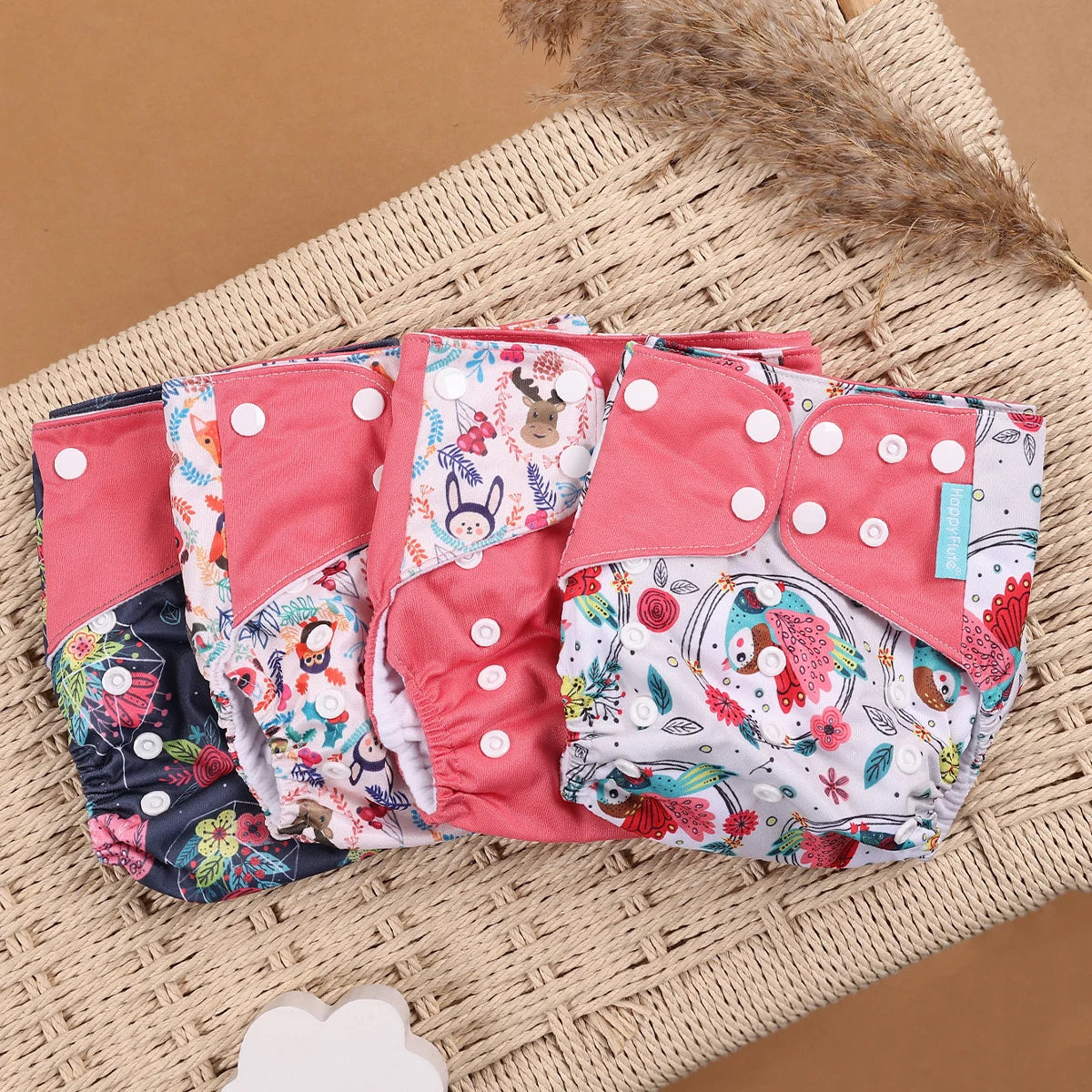 Happyflute 4Pcs/Set Eco-Friendly Reusable Baby Cloth Diapers Unisex 0-1Y Polyester Nappies Suitable for 3-15 Kg Weight